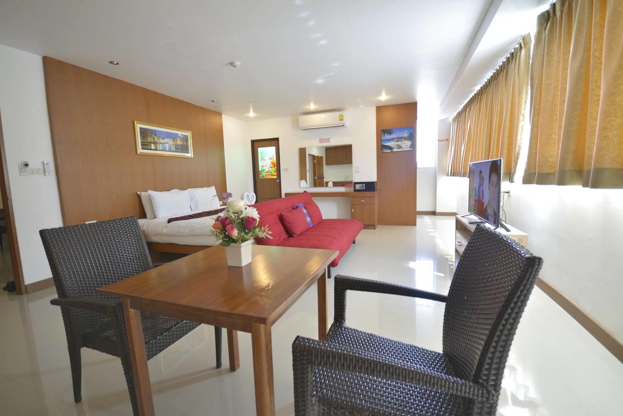 The Patong Center Hotel Eksteriør bilde